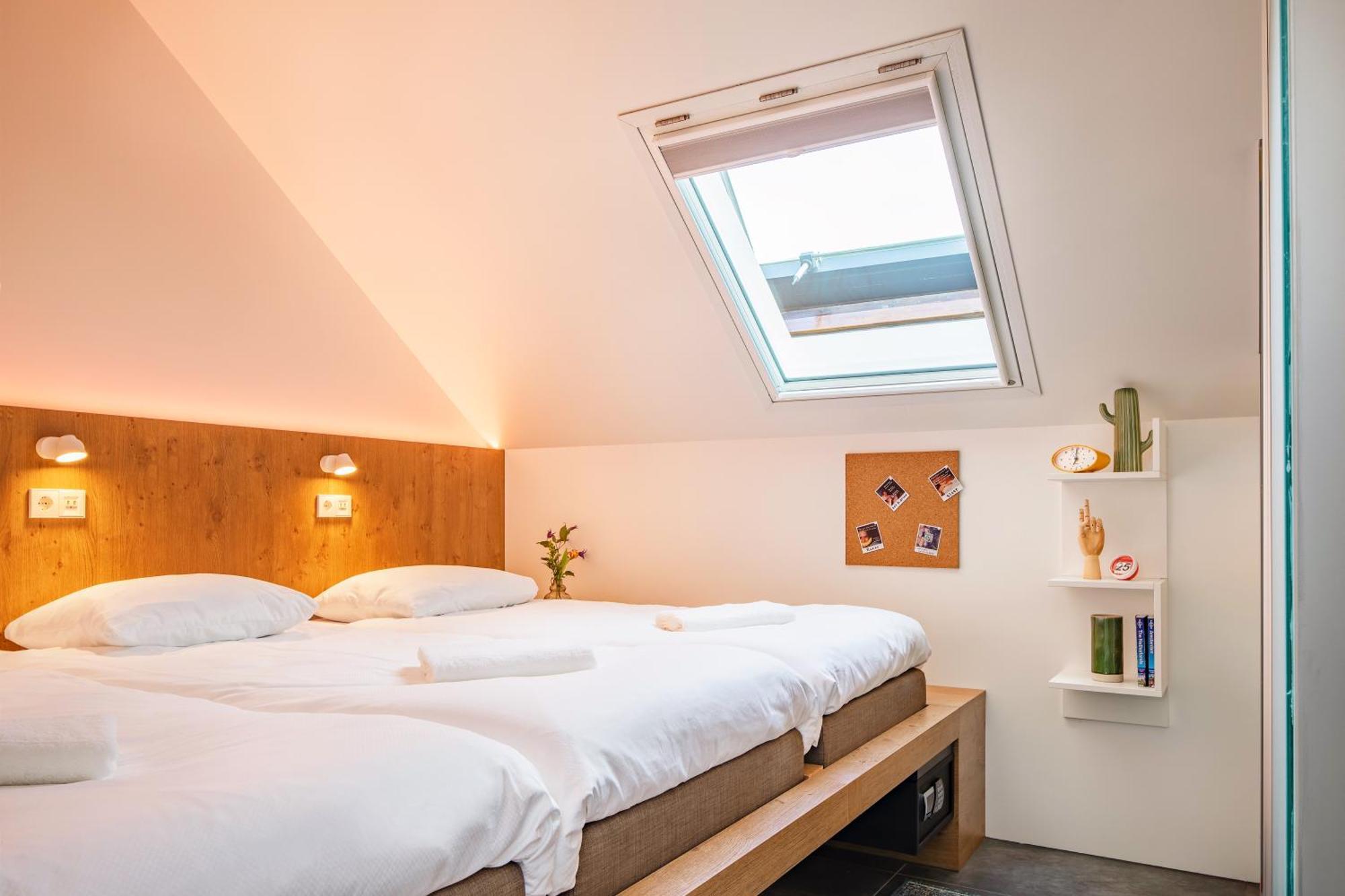 Bunk Hostel Amsterdam Exterior foto